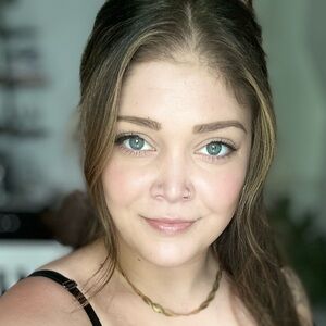 Meet your Posher, Abbie